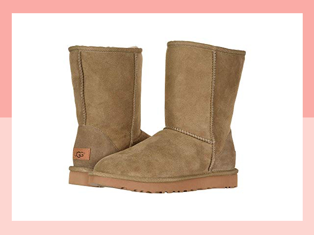 Women's UGG Classic Short II Tan