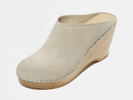 wedge clogs closed toe