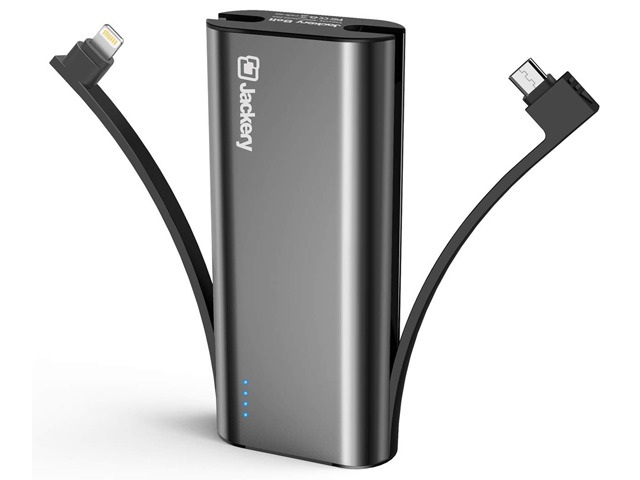 Portable Charger Jackery Bolt.