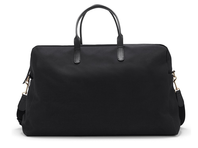 Cuyana Classic Weekender Bag.