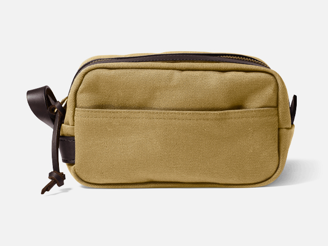 RUGGED TWILL TRAVEL KIT.