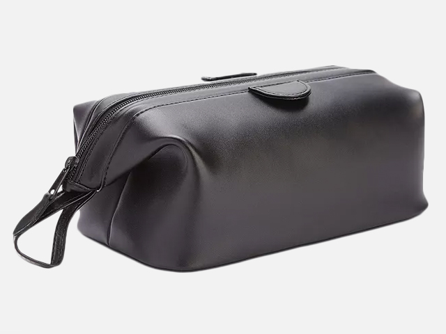 ROYCE New York Leather Toiletry Toiletry Kit.