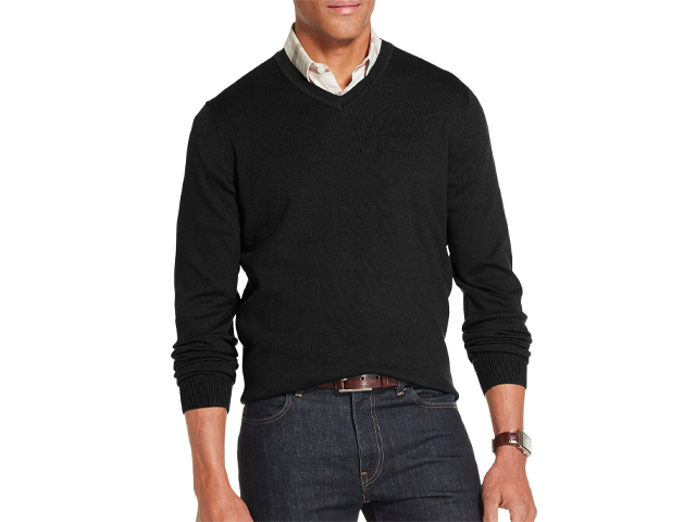 Van Heusen Flex V Neck Long Sleeve Pullover Sweater.