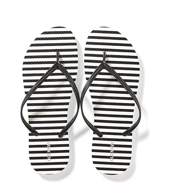 Great shoe for summer vacation: Old Navy flip flop