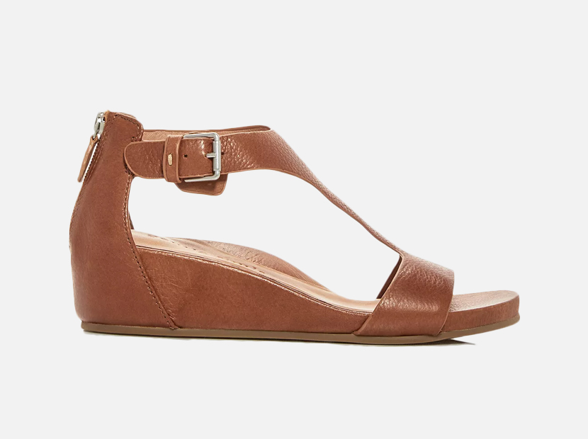 Gentle Souls by Kenneth Cole Women's Gisele Leather Platform Wedge Sandals.