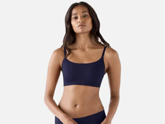 True Body Scoop Neck Adjustable Strap Bra.