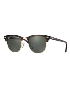 Ray-Bans CLUBMASTER CLASSIC.