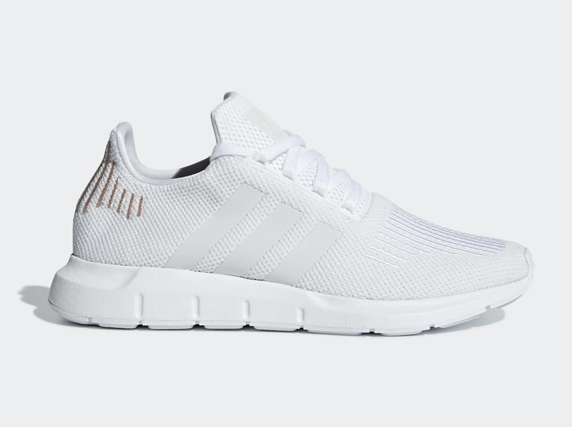 Adidas WOMEN'S ORIGINALS SWIFT RUN SHOES.