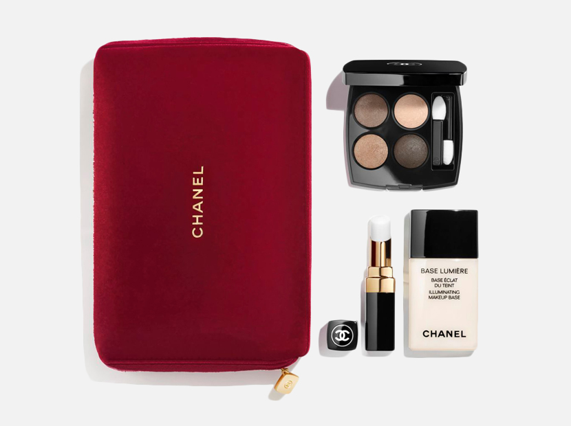 CHANEL CATCH THE LIGHT MAKEUP SET.