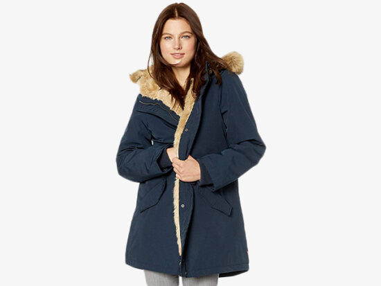 Levi's Women's Arctic Cloth Heavyweight Performance Faux Fur Parka Jacket.