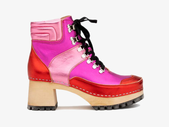 TRAIL BOOT CLOG RED/PINK METALLIC COMBO.