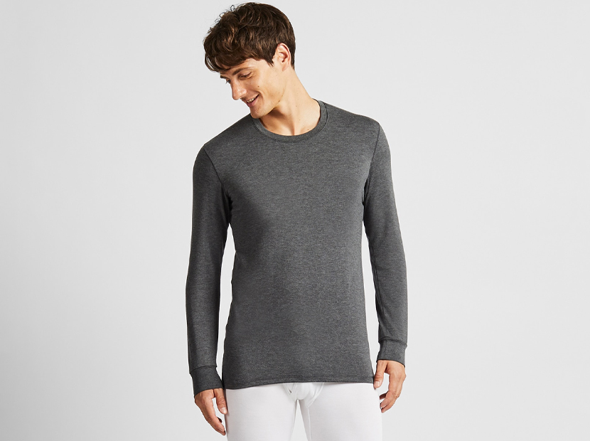 MEN HEATTECH EXTRA WARM CREW NECK LONG-SLEEVE T-SHIRT.