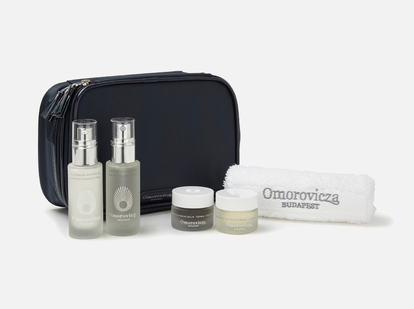 Essentials Collection OMOROVICZA.